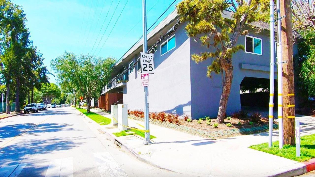 9301 Lucerne Ave - Photo 4 of 6