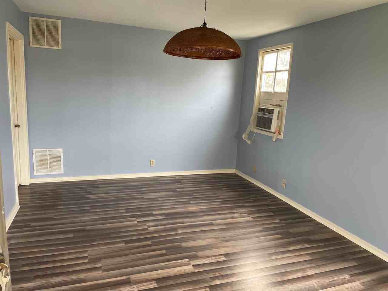 1653 Jennings St - Photo 2 of 9