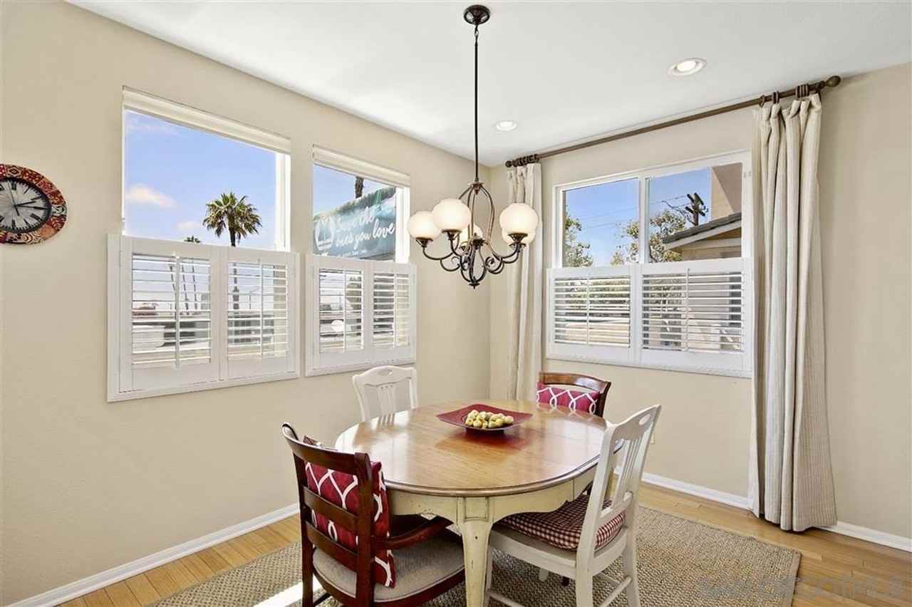 5037 Palm Point Ct - Photo 6 of 29