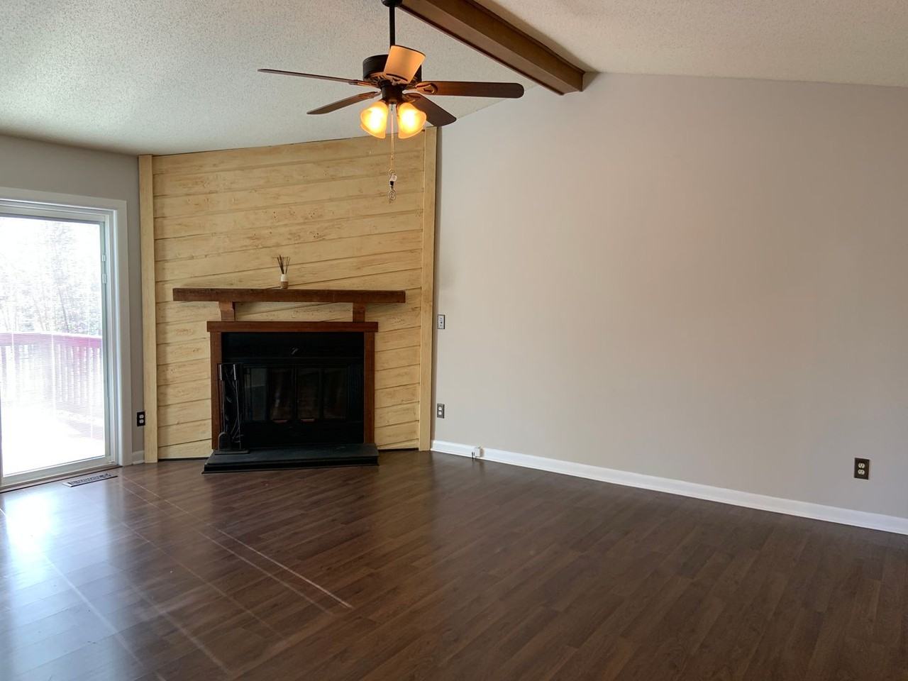 1819 Kello Dr - Photo 5 of 18