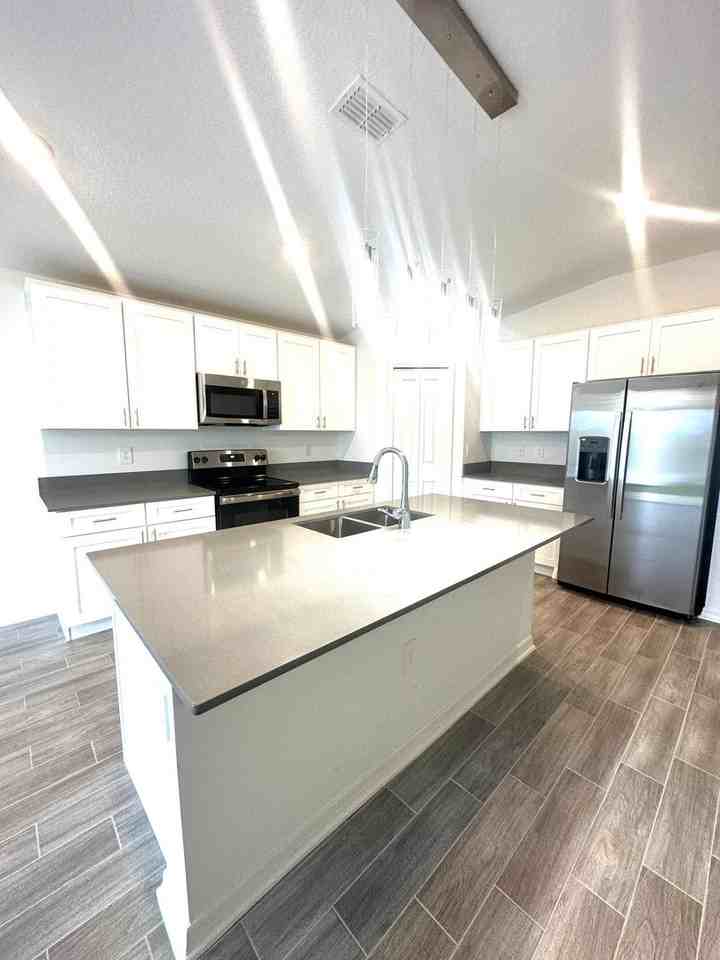 2262 Pigeon Plum Dr - Photo 5 of 42