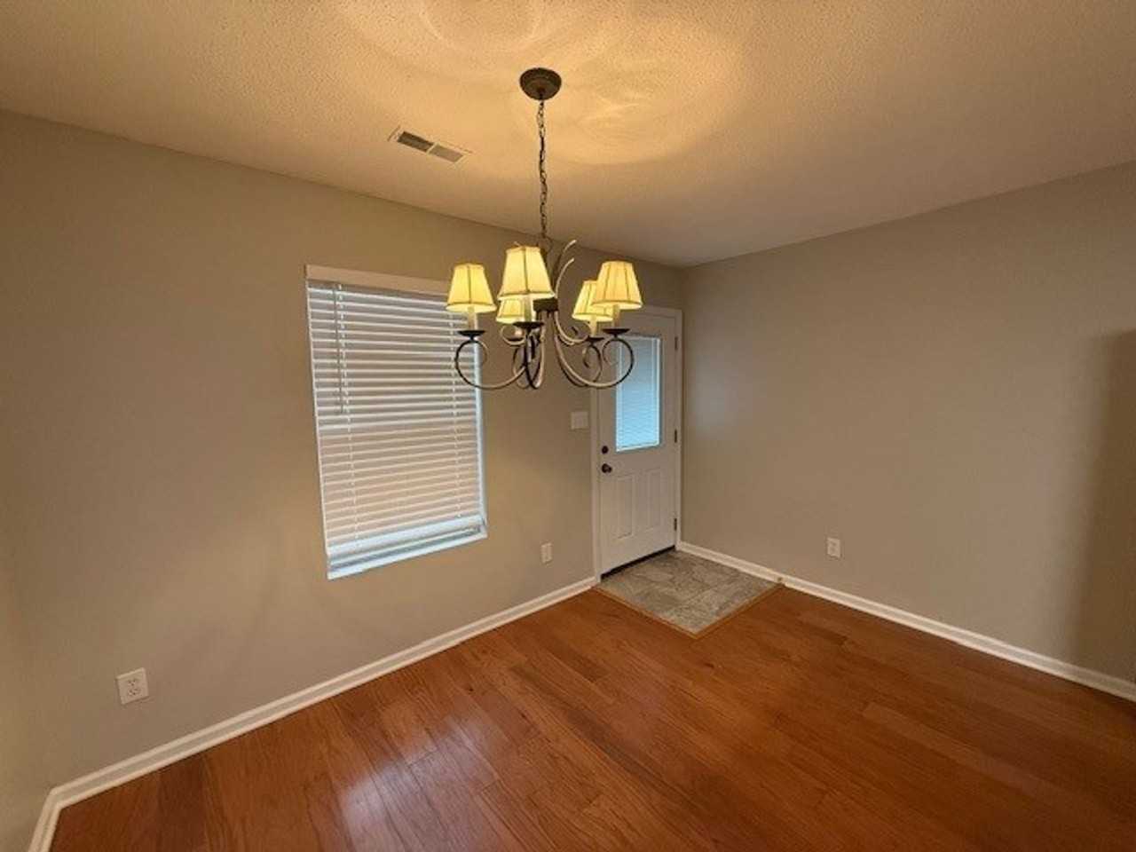 10133 Bellflower Way - Photo 6 of 14