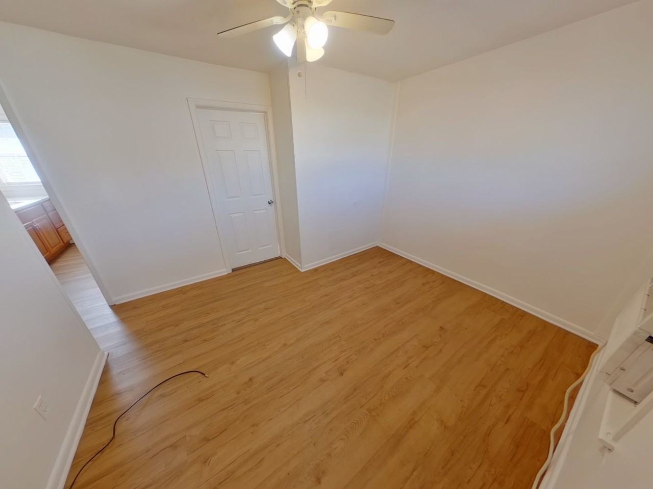 1608 S Martinson St - Photo 2 of 5