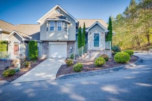 featured image of 3910 Renaissance Sq