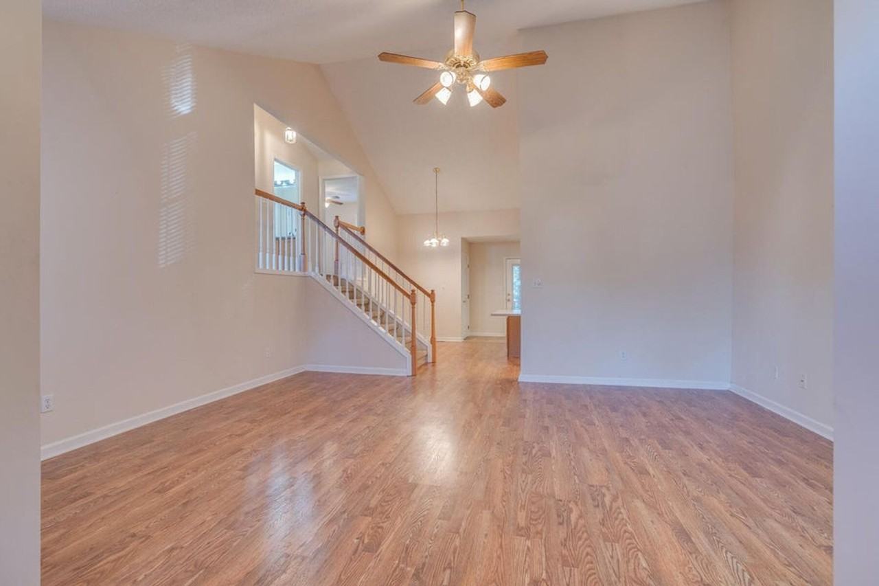 3910 Renaissance Sq - Photo 5 of 25