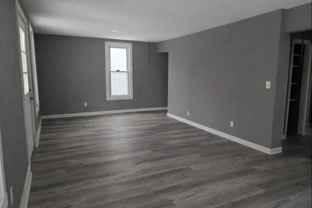 416 W Maple St - Photo 1 of 1