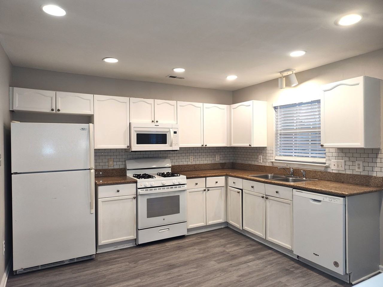 14830 Cane Field Dr - Photo 3 of 27