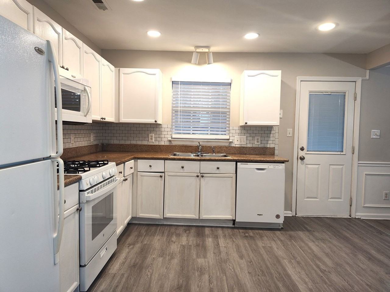 14830 Cane Field Dr - Photo 4 of 27