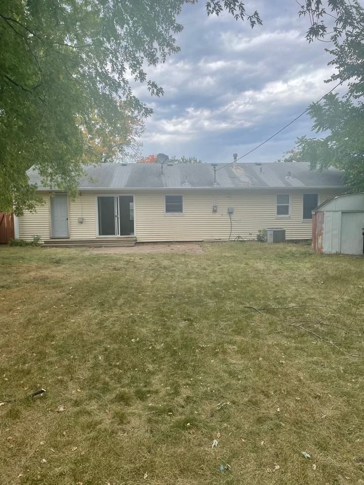 5109 48th Ave N - Photo 5 of 10