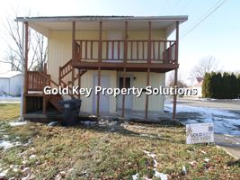 featured image of 919 E 6th St