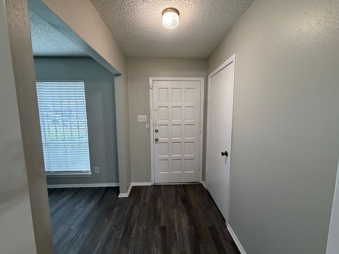 7422 Fieldgate Dr - Photo 3 of 19