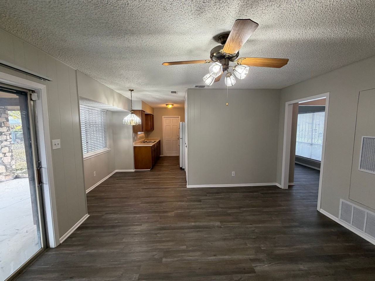 7422 Fieldgate Dr - Photo 7 of 19