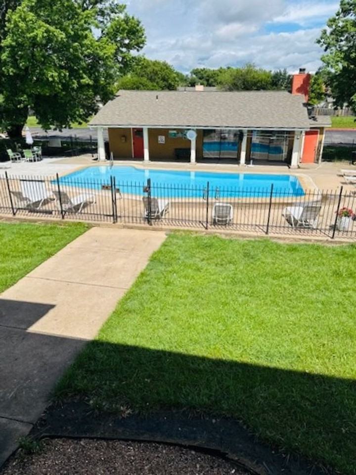 Cedar Lakes Apartments - Photo 3 of 3