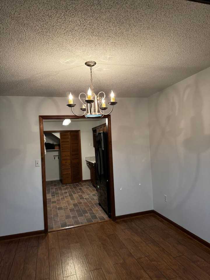 1175 Pebble Dr - Photo 3 of 34