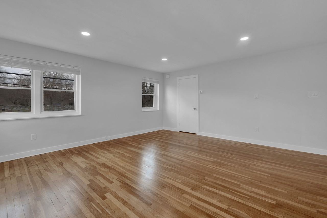 1613 3rd St - Photo 6 of 18