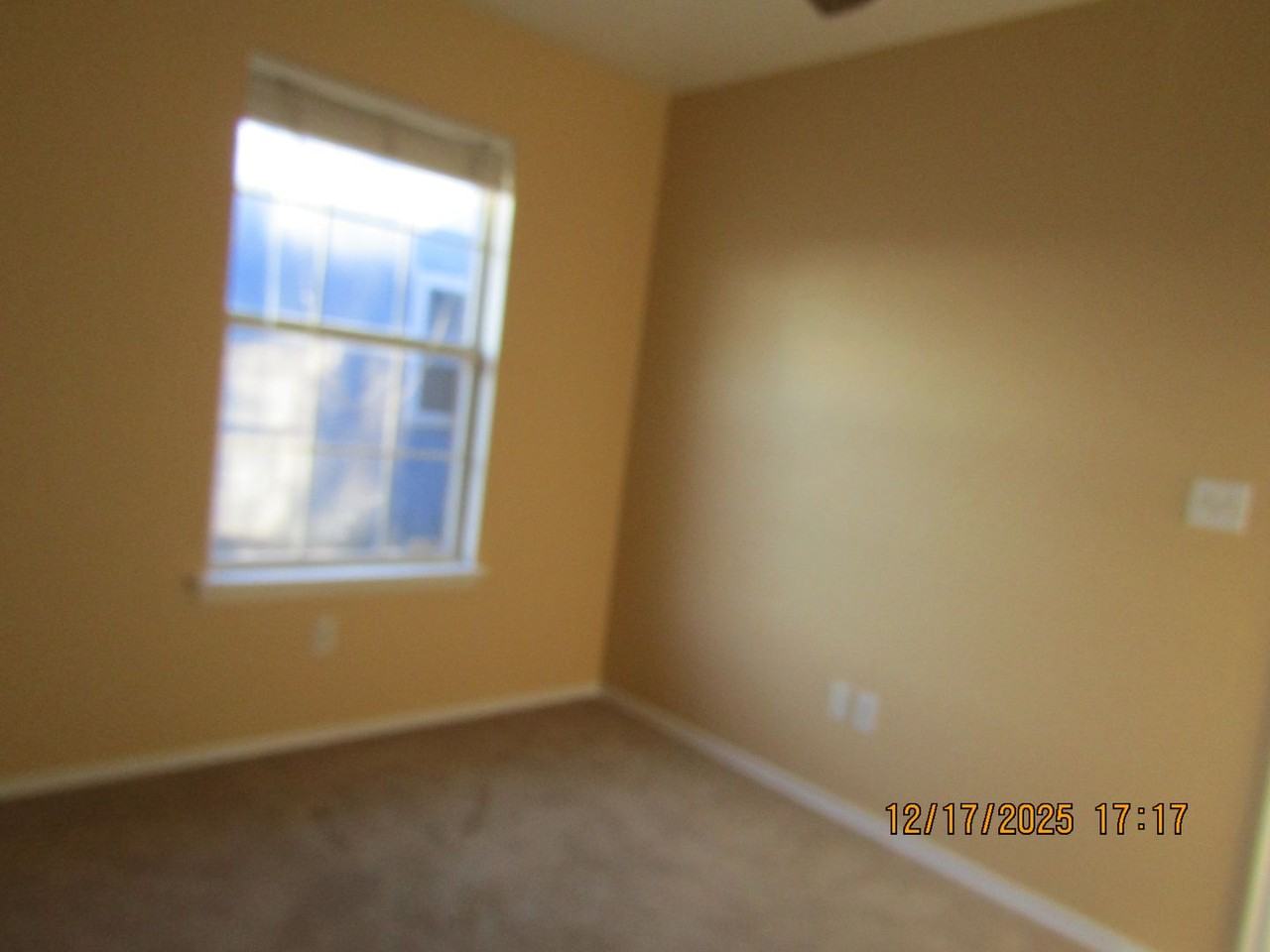 6 Nw Stonebrook Dr - Photo 3 of 47