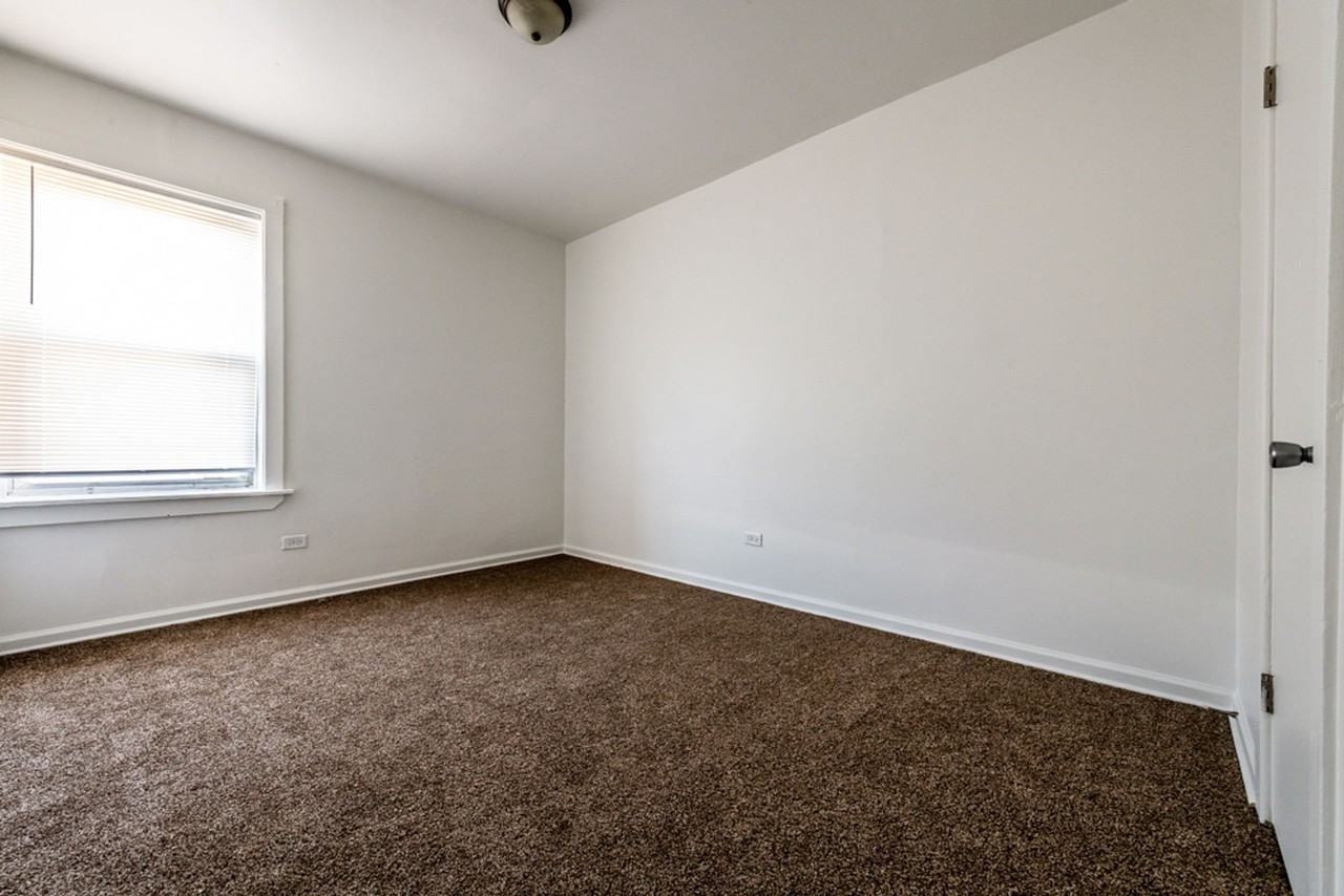 1249 S Fairfield Ave Chicago, IL 60608 - Photo 4 of 14