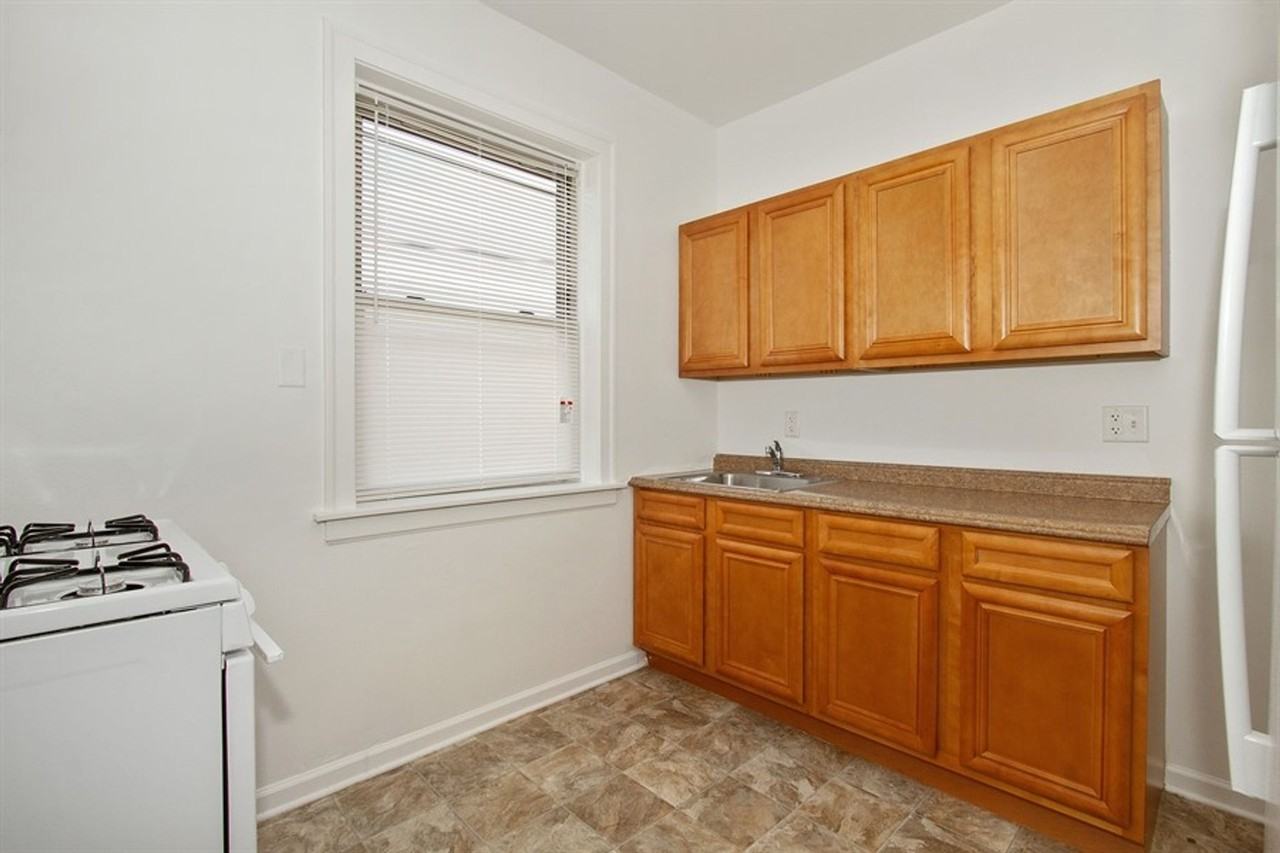 7915-19 S Hermitage Ave Chicago, IL 60620 - Photo 4 of 11