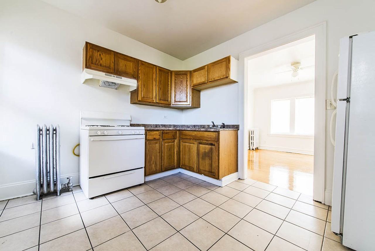 6356 S Francisco - Photo 3 of 15