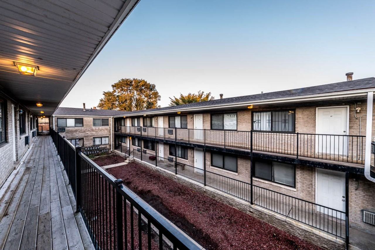 7834 S Coles Chicago, IL 60649 - Photo 7 of 20