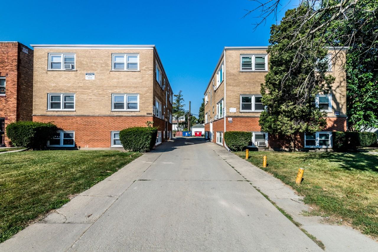 812 S 19th Ave Maywood, IL 60153 - Photo 5 of 18