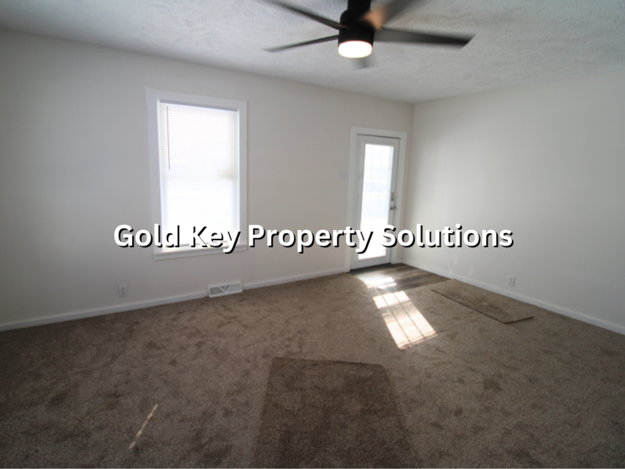 1806 E 18th St - Photo 6 of 18