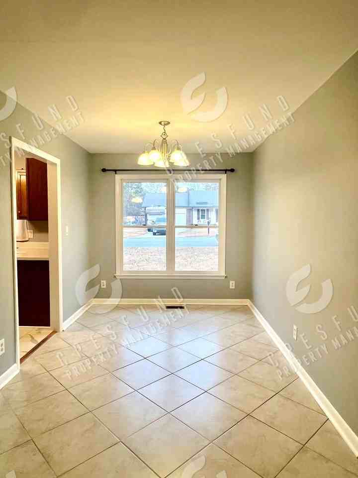 1221 Butterwood Cir - Photo 7 of 16