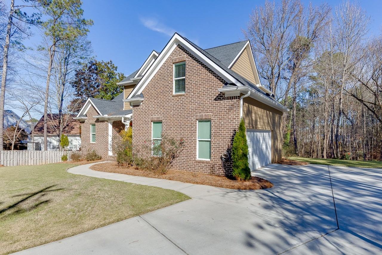 3477 N Berkeley Lake Rd Nw - Photo 2 of 37