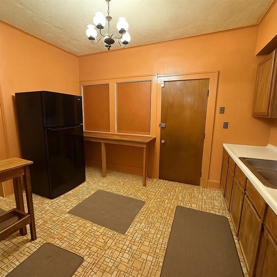 418 Orchard Park - Photo 4 of 9