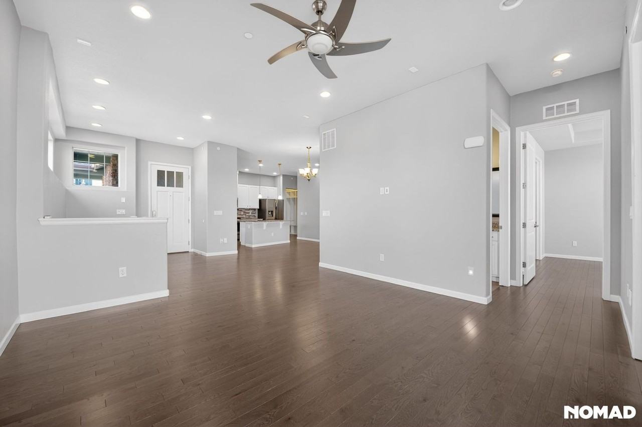 11009 Yates Ct - Photo 7 of 31