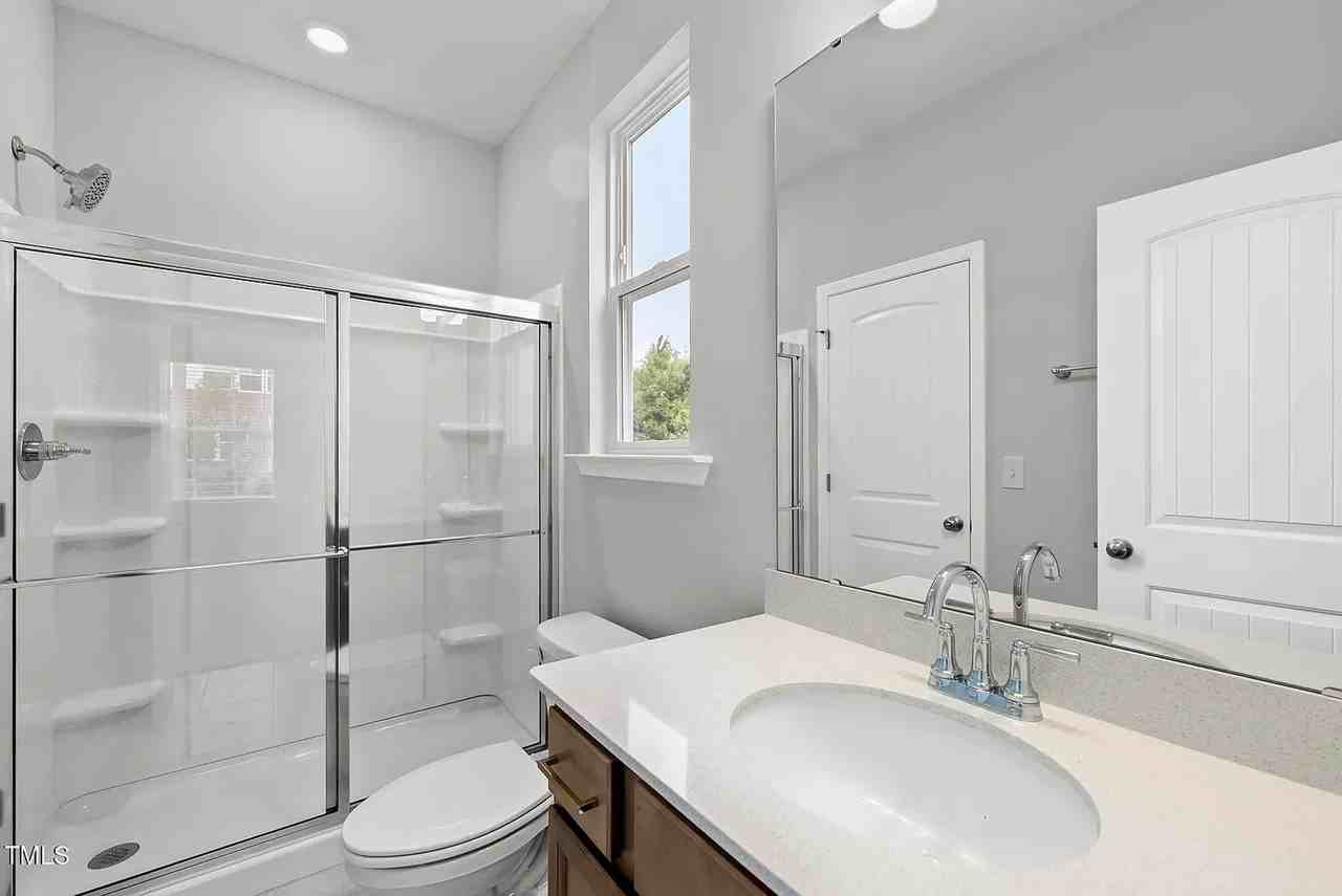 311 Chesapeake Commons St - Photo 6 of 19