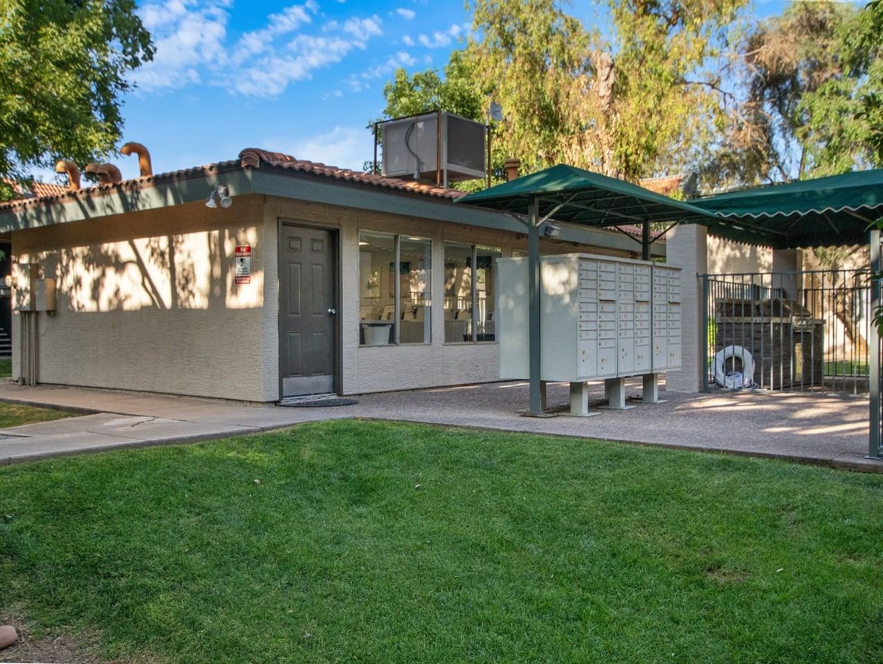 Waylon Desert Haven - Photo 4 of 29