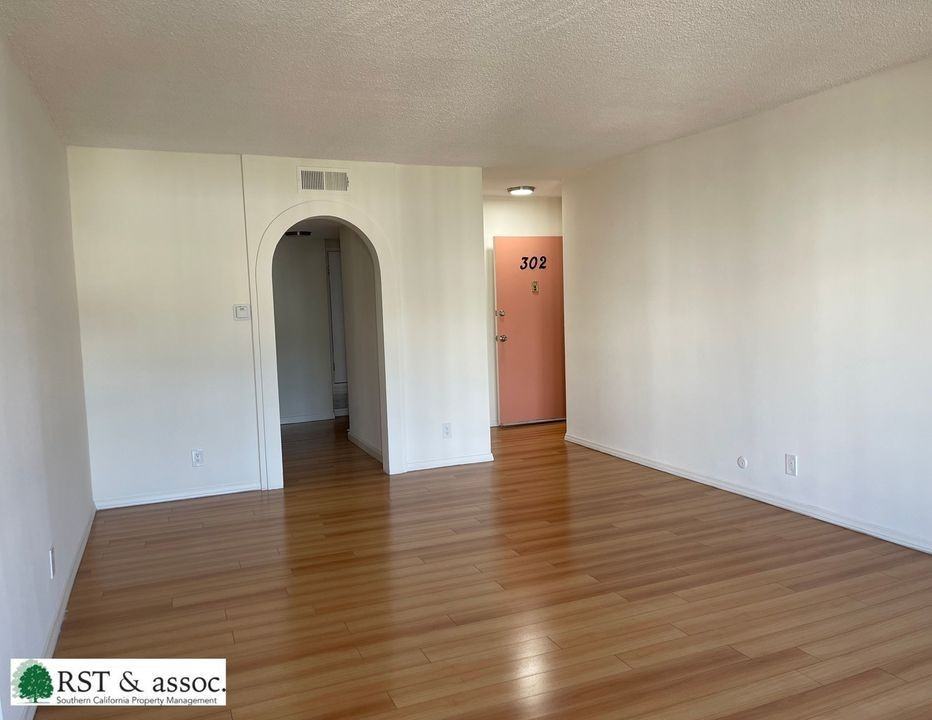 1815 N. Serrano Avenue, - Photo 3 of 50