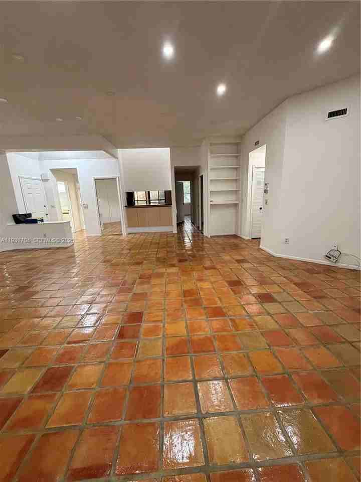 7460 La Paz Blvd - Photo 5 of 14