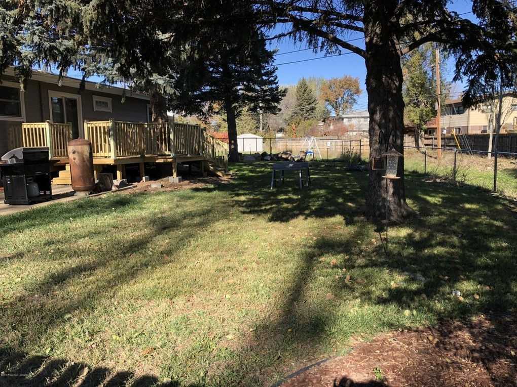 1070 Foster Dr - Photo 3 of 18