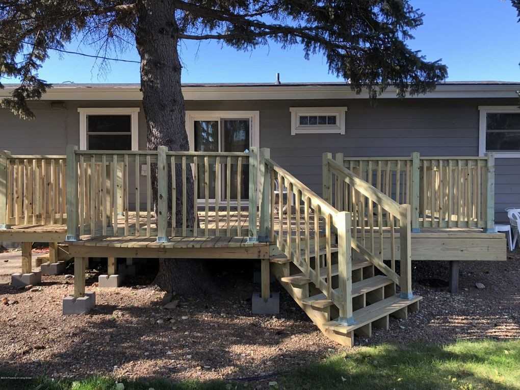 1070 Foster Dr - Photo 4 of 18