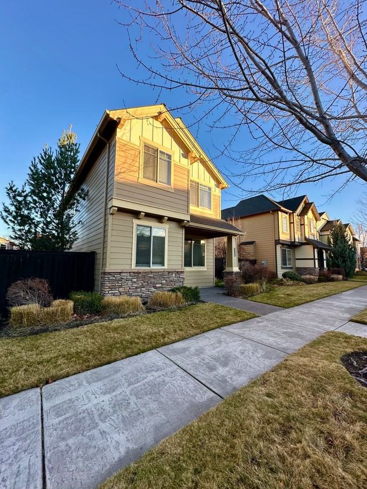 63114 Dakota Dr - Photo 2 of 26