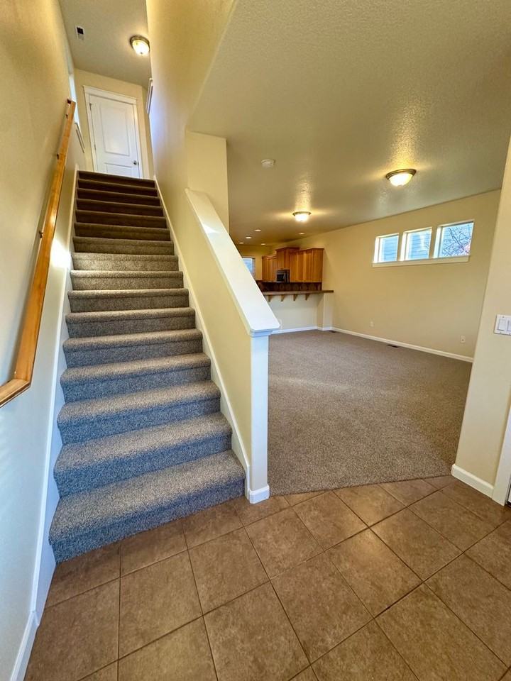 63114 Dakota Dr - Photo 4 of 26