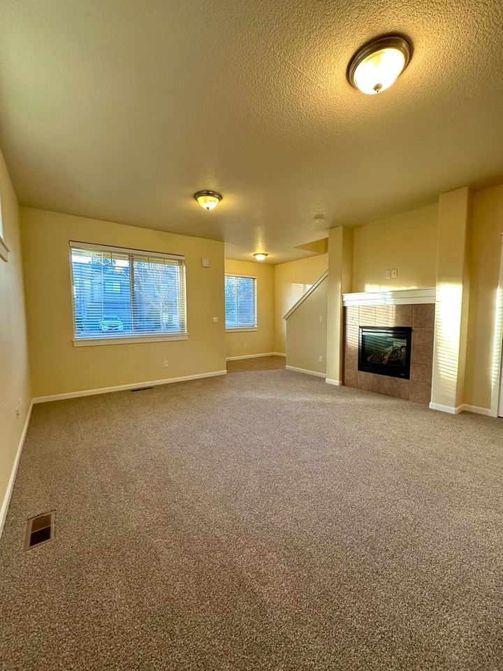 63114 Dakota Dr - Photo 5 of 26