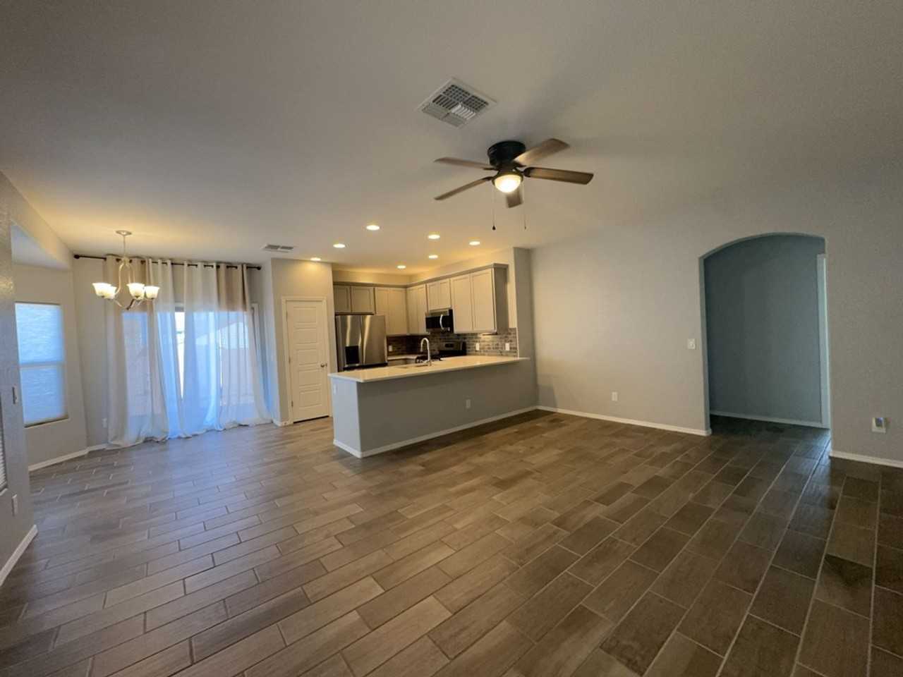 3828 Big Bend St - Photo 3 of 23