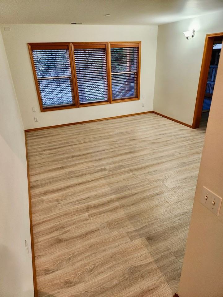 1920 127th Ave Ne - Photo 7 of 35