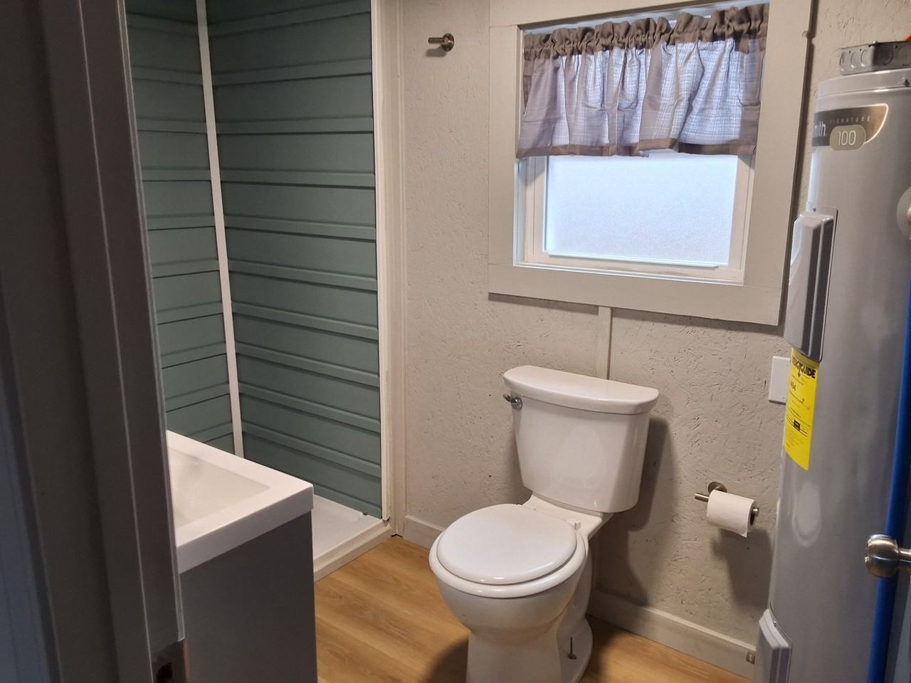 1548 Hargan St - Photo 6 of 14