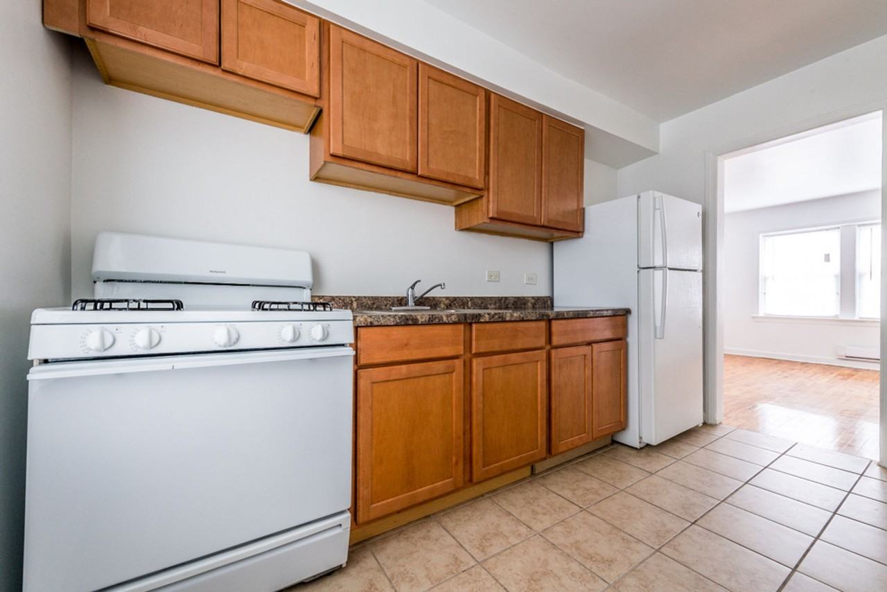 6125 S Wabash - Photo 5 of 15