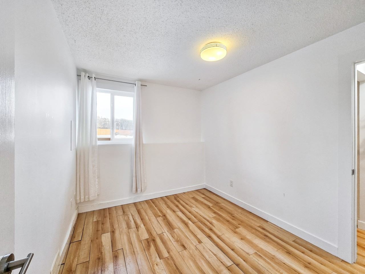 8112 36 Ave Nw #18 - Photo 7 of 20