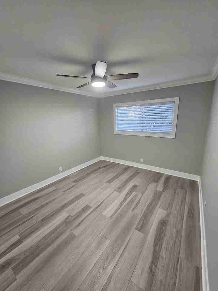 120 South Idaho Street #D - Photo 5 of 14