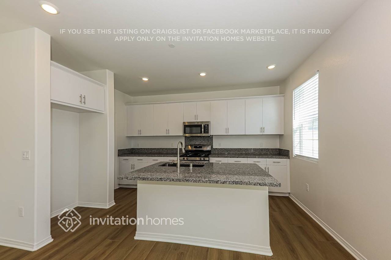 2451 Gunner Ridge Way - Photo 6 of 18