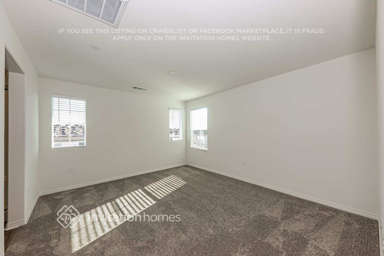 2451 Gunner Ridge Way - Photo 7 of 18