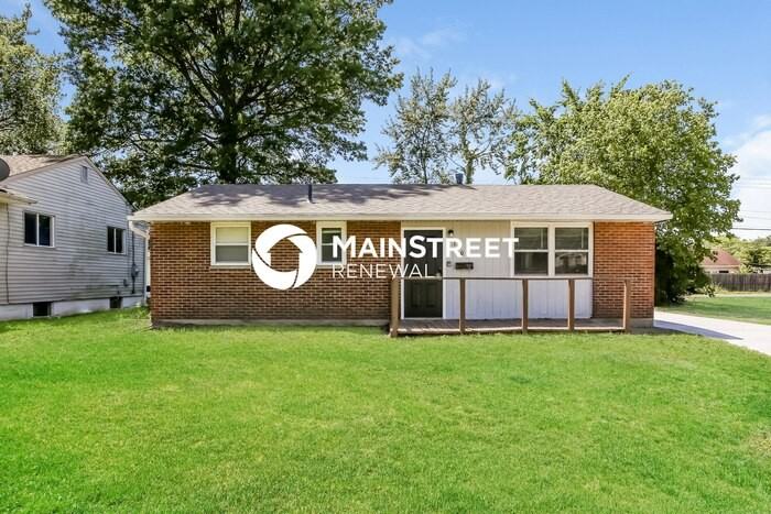 1305 Coburg Rd - Photo 3 of 16