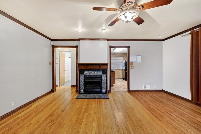 1721 Cross Dr - Photo 5 of 25