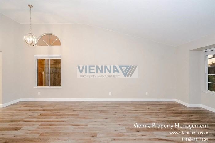 5749 Terrace Dr - Photo 7 of 20